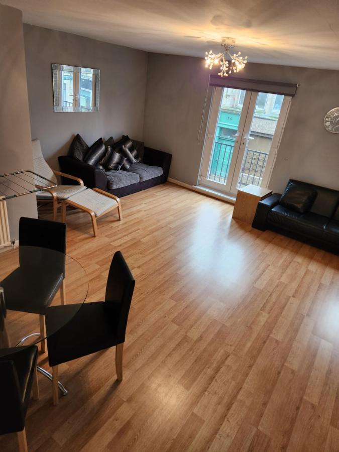 No 11 3 Bed Serviced Appartment Town Centre Girvan Zewnętrze zdjęcie